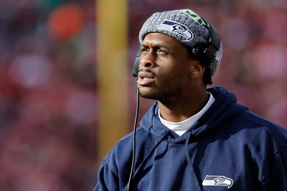 Geno Smith’s ’round-the-clock’ treatment to play is similar to Russell Wilson’s treatment years ago