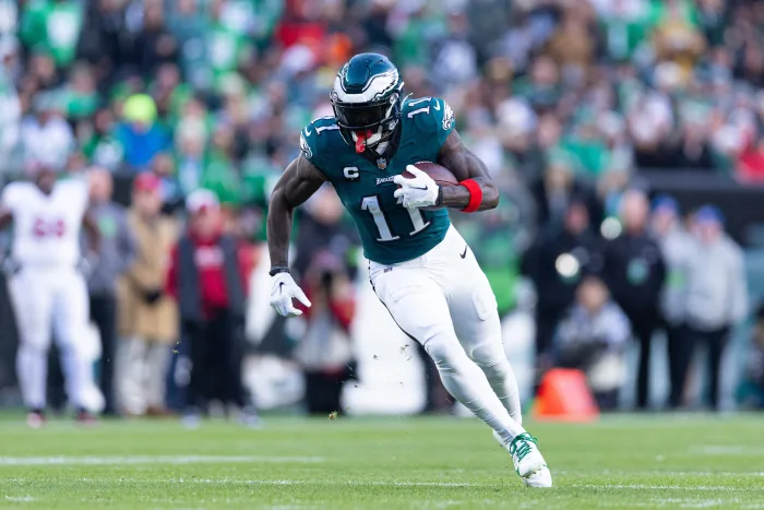 Eagles Coach Nick Sirianni: No Regrets on Playing A.J. Brown with Injury