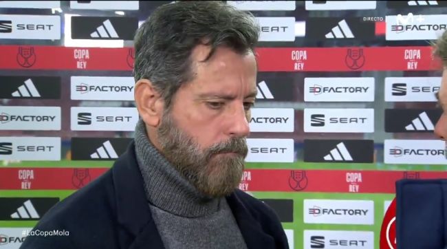 Quique Sánchez Flores llama a dos futbolistas que ya no deben usar camisetas del Sevilla FC y deben abandonar el club