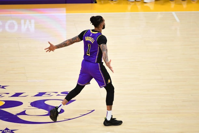 D’Angelo Russell lights up the court to help the Lakers defeat the Bucks.