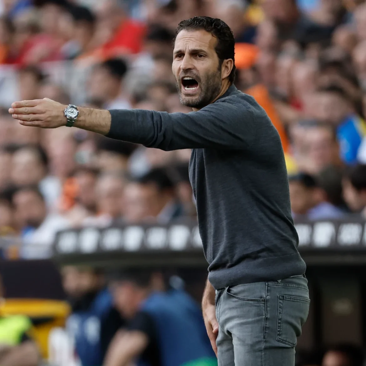 Noticias Tristes: El Entrenador del Valencia CF, Rubén Baraja, Ha Sido…