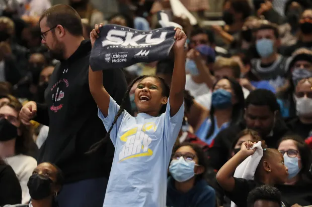 Fans Cry As Chicago Sky  About Lose thire Game with…