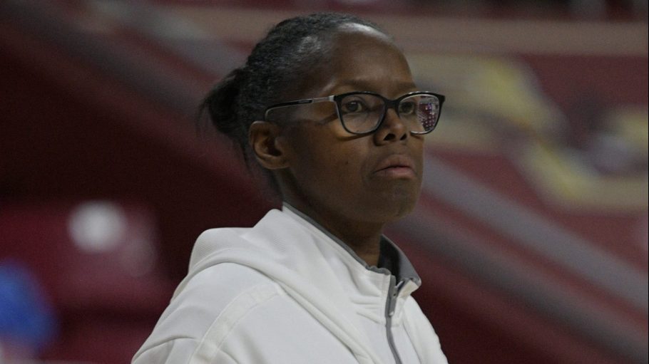 Tragedy Strikes: Beloved WNBA Coach Passes Away Unexpectedly As….