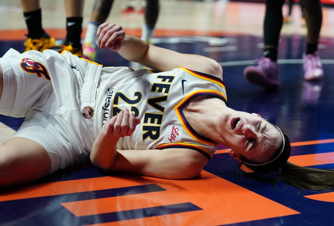 Caitlin Clark Shines with 16 Points, Leading Fever to Fourth Consecutive Victory