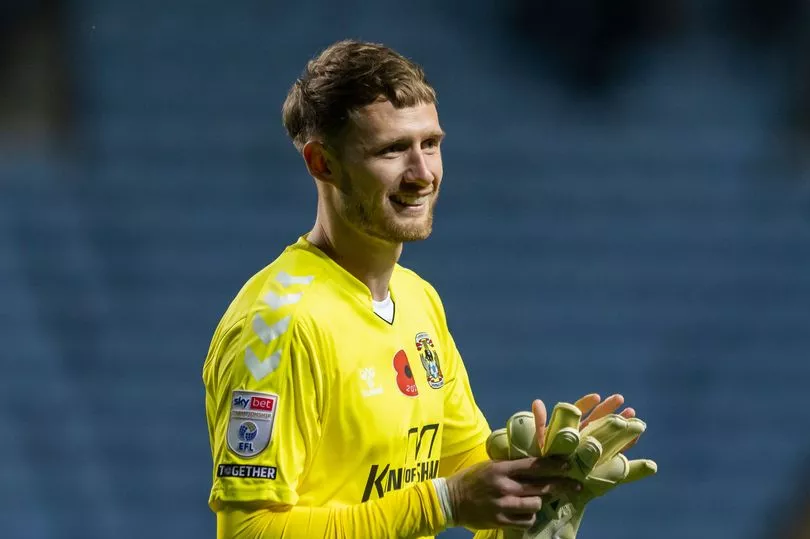 Following the recent departure of Simon Moore, Coventry City have confirmed the signing of a new goalkeeper to provide competition for Brad Collins