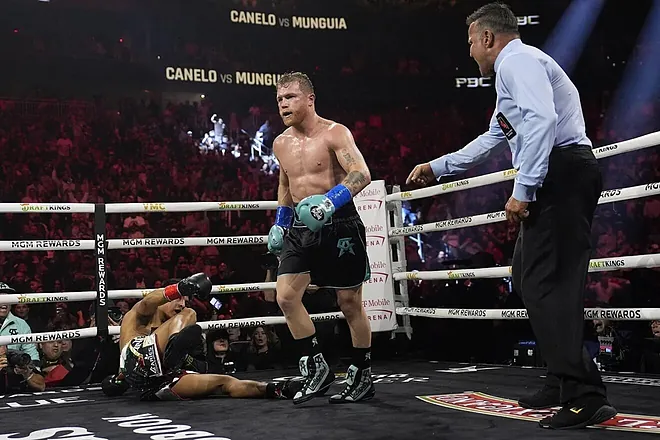 Canelo includes Benavidez in his list of potential opponents for September as a way to demonstrate his superiority over him and to indicate that victory is assured