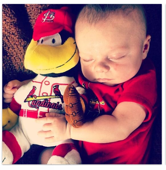 Joyful News: St. Louis Cardinals Head Coach Oliver Marmol Celebrates Birth of His First Child!