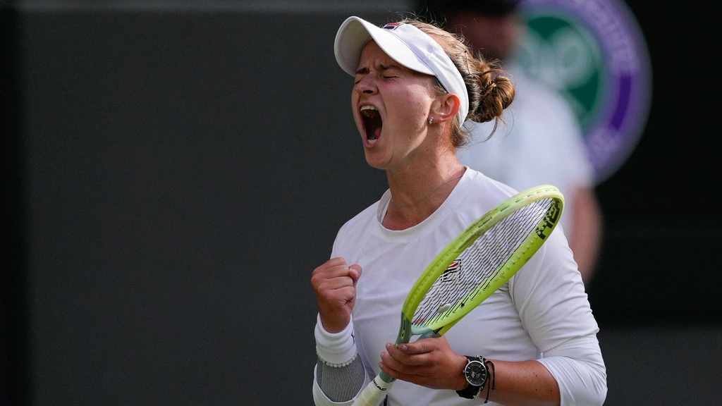 Thrilling Wimbledon Women’s Final: Krejcikova Dominates First Set – Live Updates