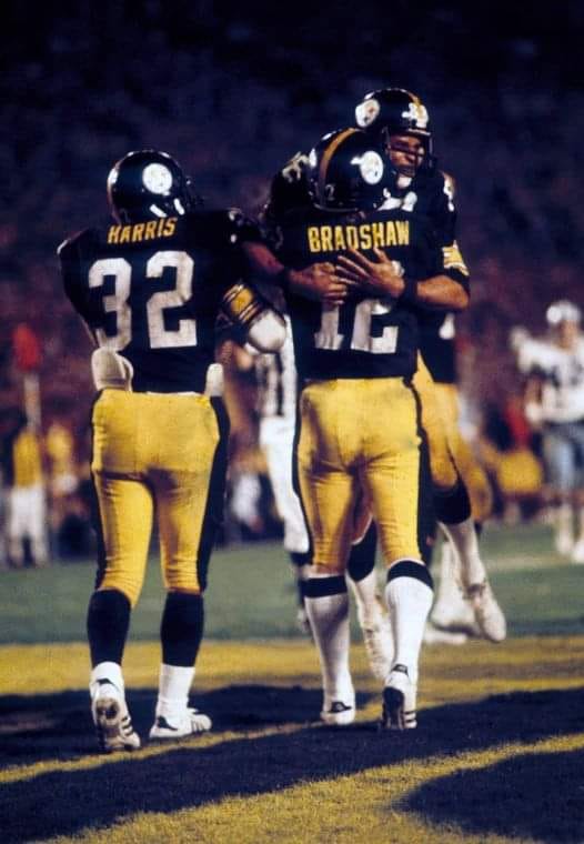 January 21, 1979: Pittsburgh Steelers Franco Harris, Terry Bradshaw celebrate with receiver Lynn Swann after his 18 yard touchdown catch in the 4th quarter of Super Bowl XIII. The play gave the Steelers a 35-17 lead against the Dallas Cowboys. Pittsburgh would hang on to win 35-31 after a late Dallas rally fell short. Although Swann is best known for a brilliant performance in Super Bowl X, he wasn’t too shabby in this game. Swann finished the game with 7 catches for 124 yards and a touchdown.