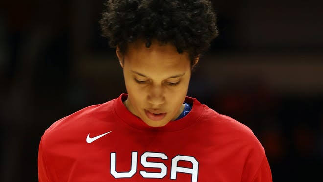 Emotional Victory for U.S. Women as Brittney Griner Faces Hardship