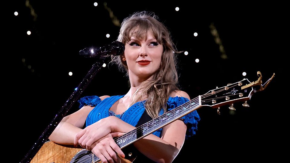 Unbelievable: Taylor Swift Surprises Fans with Unreleased Songs During….