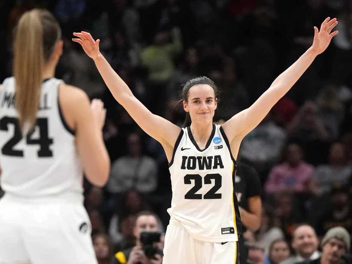 Just in: Iowa Hawkeyes women’s basketball welcome the arrival of their fomer Guard. USA TODAY Sports Caitlin Clark reacts to Iowa’s  After…..