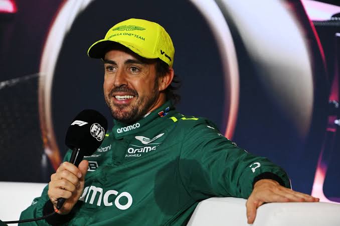 Fernando Alonso Finalmente Acepta Quedarse con Aston Martin, Pero Se Niega a…