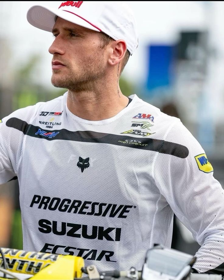 Ken Roczen Denies Cheating Allegations: “I Will Never Cheat on My Partner”_