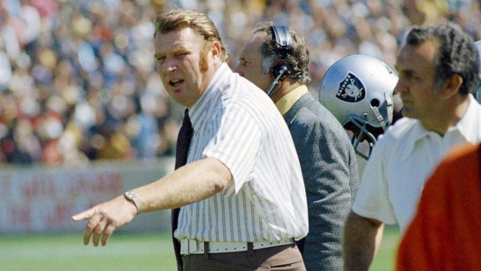 john-madden-football-dead-01-ap-llr-211228_1640737495501_hpMain_16x9_992