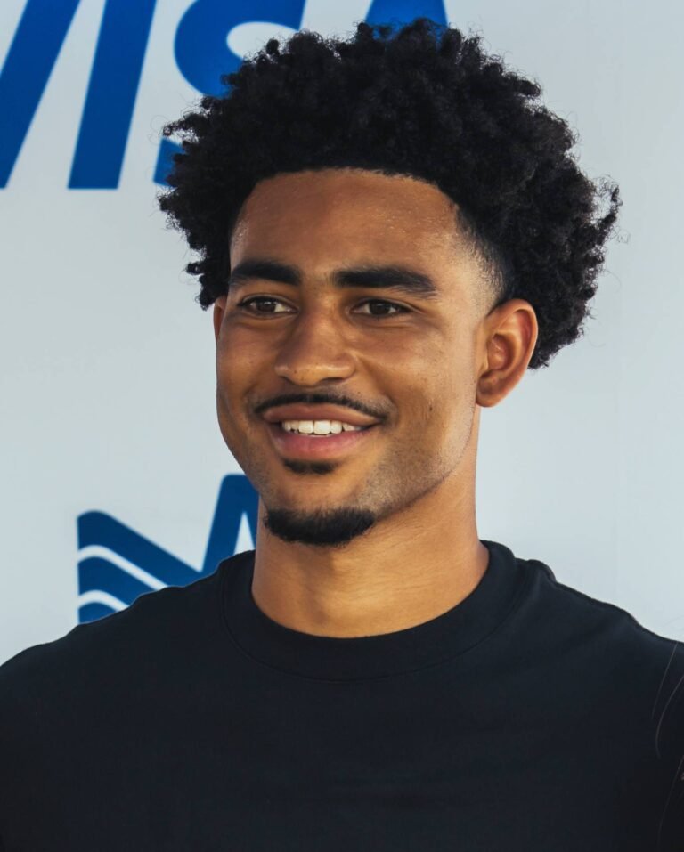 Bryce_Young_at_W.P.T._Hill_Field_-_2024_-_02_(cropped)