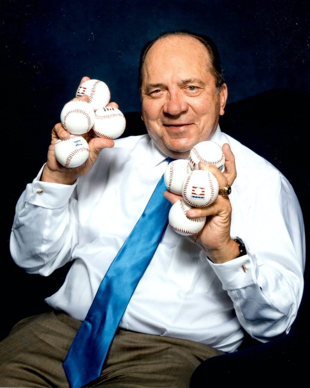 Johnny-Bench-baseballs