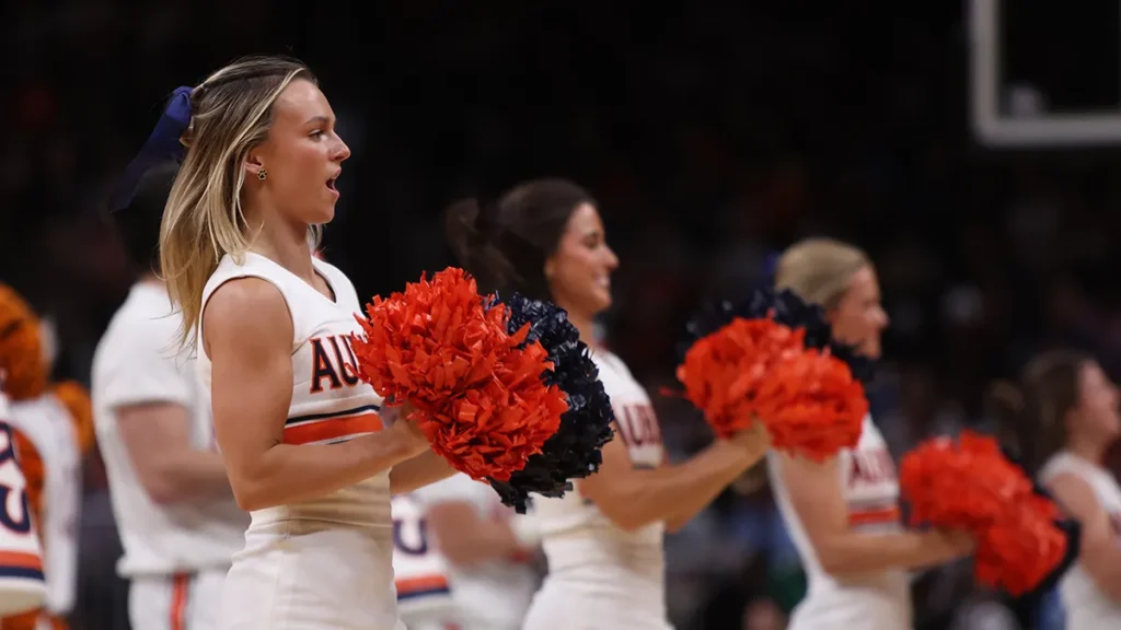 auburn-cheerleaders2