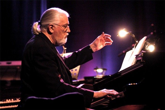 jon3lord-oel-05