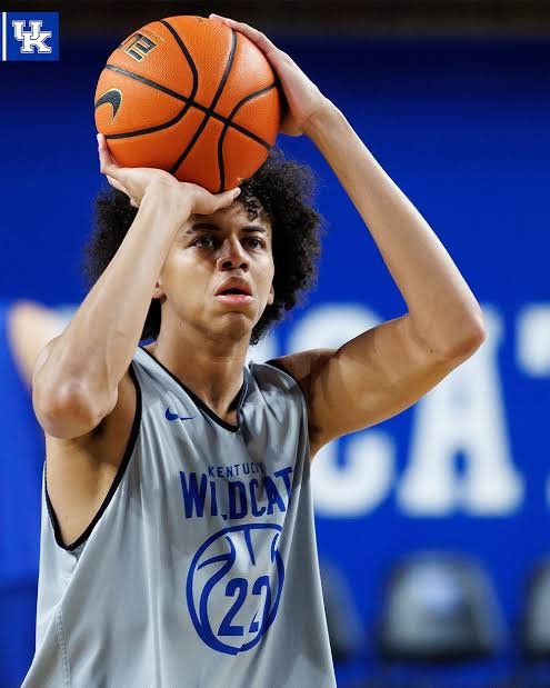 images - 2025-12-23T001758.625